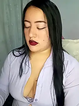 Snapshot of kirara_dirty chatting on 02.28.25 kirara dirty online show from 02.28.25
