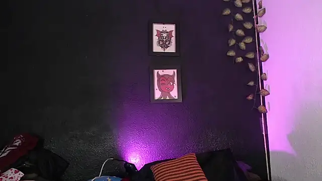 niakat  online show from 04.16.26