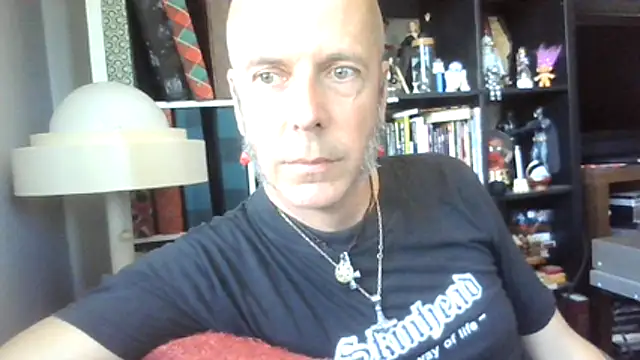 Snapshot of SHARPSkinhead chatting on 06.27.26 SHARPSkinhead online show from 06.27.26