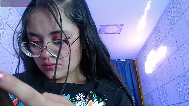 Snapshot of vitoria23_ chatting on 03.06.25 vitoria23 online show from 03.06.25