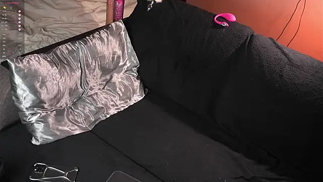 Snapshot of cherrydany chatting on 09.08.25 cherrydany online show from 09.08.25