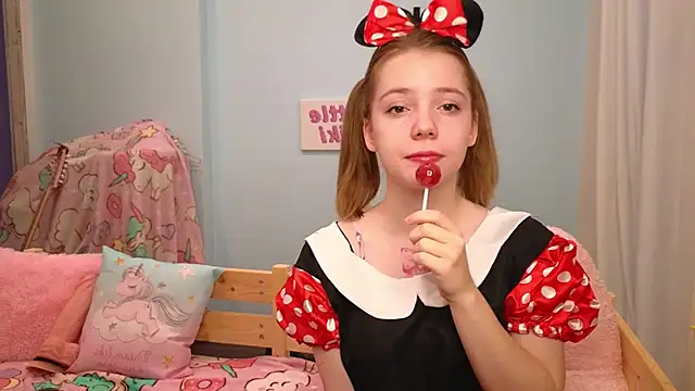 PrincessLittleKiki online show from 10.30.25