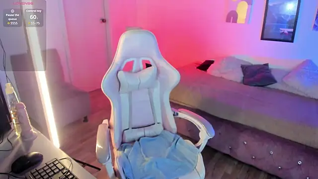 Aliciia cute1 online show from 10.17.25