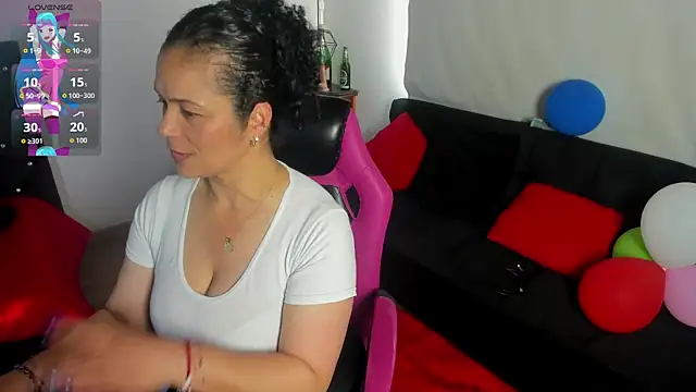 Snapshot of Aliciia_cute1 chatting on 03.02.26 Aliciia cute1 online show from 03.02.26