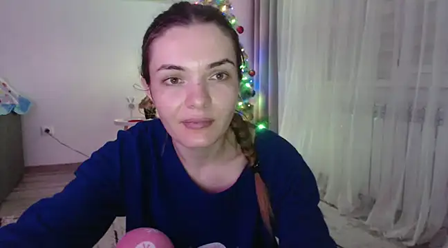 Snapshot of _JustmeHere_ chatting on 12.18.24 JustmeHere online show from 12.18.24