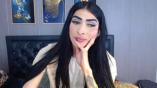 Snapshot of Evelynn_sex_ chatting on 12.23.24 Evelynn sex online show from 12.23.24