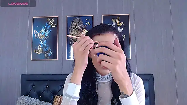 Snapshot of Evelynn_sex_ chatting on 01.12.25 Evelynn sex online show from 01.12.25