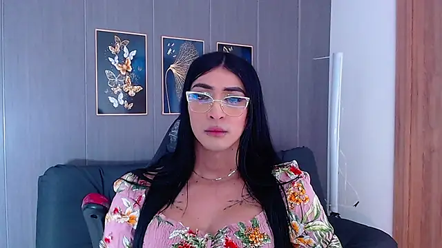 Snapshot of Evelynn_sex_ chatting on 10.12.25 Evelynn sex online show from 10.12.25