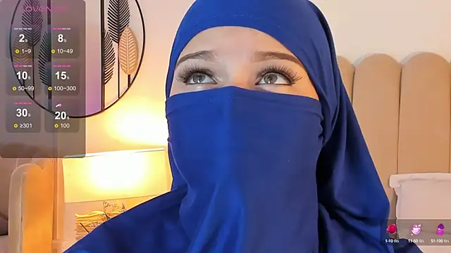 Snapshot of anna-henao chatting on 01.22.25 anna-henao online show from 01.22.25