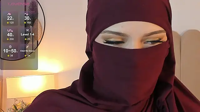 Snapshot of anna-henao chatting on 01.31.25 anna-henao online show from 01.31.25