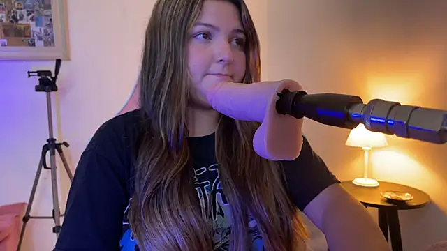 Snapshot of SweetPaige_ chatting on 02.21.26 SweetPaige online show from 02.21.26