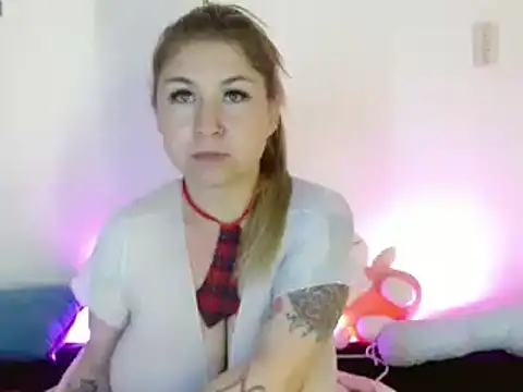 Snapshot of kittycatw chatting on 01.07.25 kittycatw online show from 01.07.25