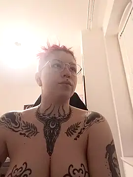 divine eve online show from 02.15.25