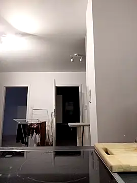 Snapshot of divine_eve chatting on 12.21.25 divine eve online show from 12.21.25