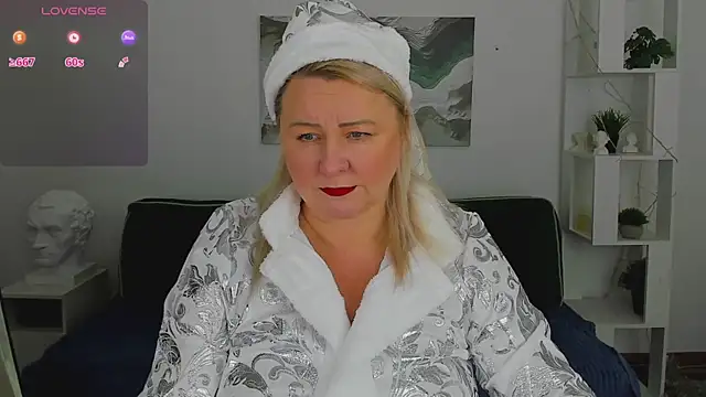 mira robinsonnn online show from 12.21.25