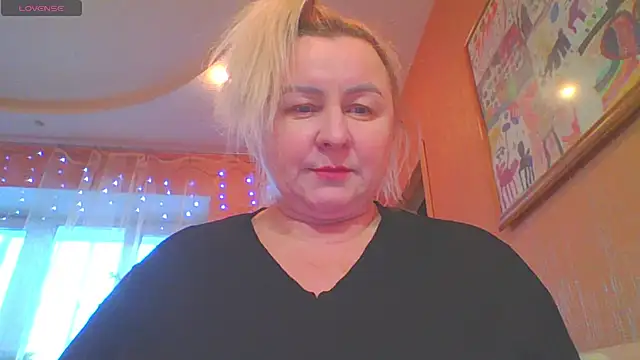 Snapshot of mira_robinsonnn chatting on 01.18.26 mira robinsonnn online show from 01.18.26