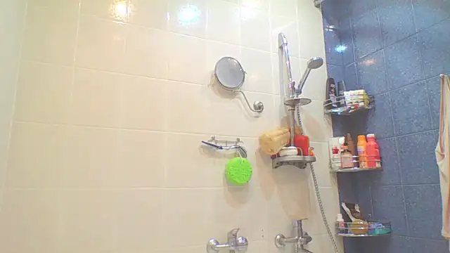 Snapshot of mira_robinsonnn chatting on 02.26.26 mira robinsonnn online show from 02.26.26