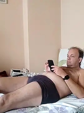 Snapshot of 1Kalandor@xh chatting on 10.14.25 1Kalandorxh online show from 10.14.25