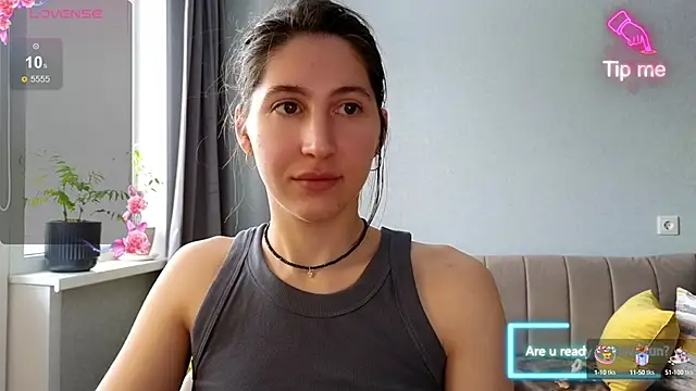 Snapshot of marrycolins chatting on 02.09.25 marrycolins online show from 02.09.25