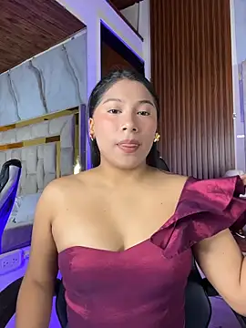 LinnaGardenia online show from 02.19.26