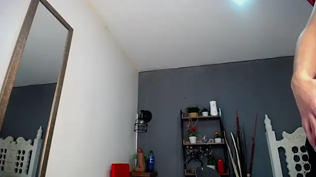 Snapshot of Jhonny-Blake chatting on 12.16.24 Jhonny-Blake online show from 12.16.24