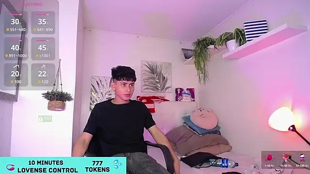Snapshot of Jhonny-Blake chatting on 01.22.25 Jhonny-Blake online show from 01.22.25