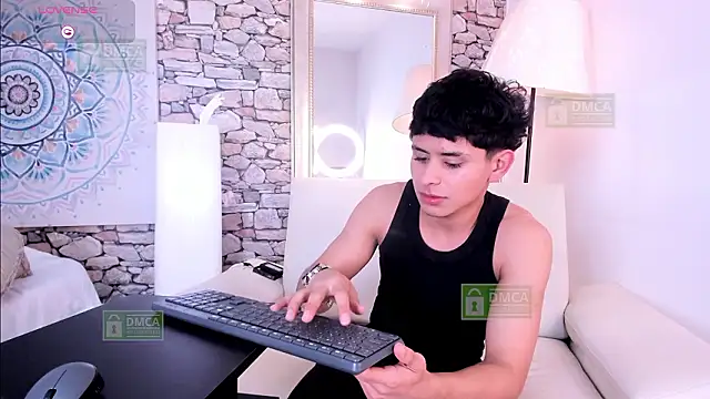 Snapshot of Jhonny-Blake chatting on 02.13.26 Jhonny-Blake online show from 02.13.26