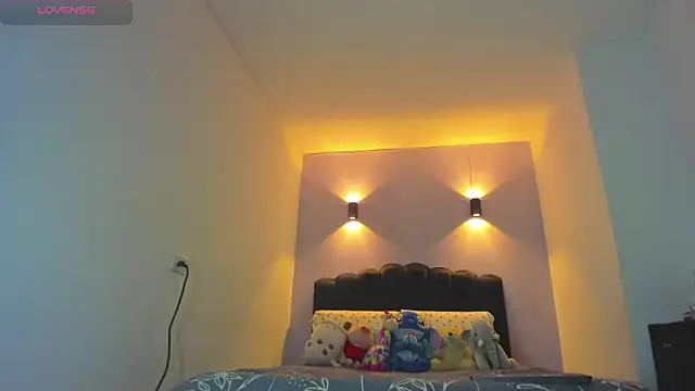 Sofia Clauss  online show from 03.22.26