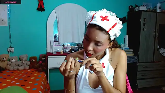 sensitive brunette online show from 12.03.25