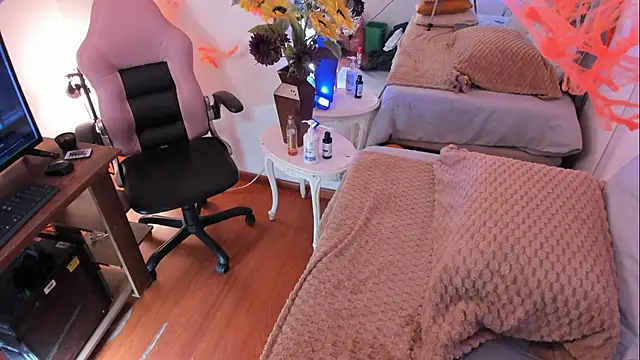 Tom cooper  online show from 10.21.25