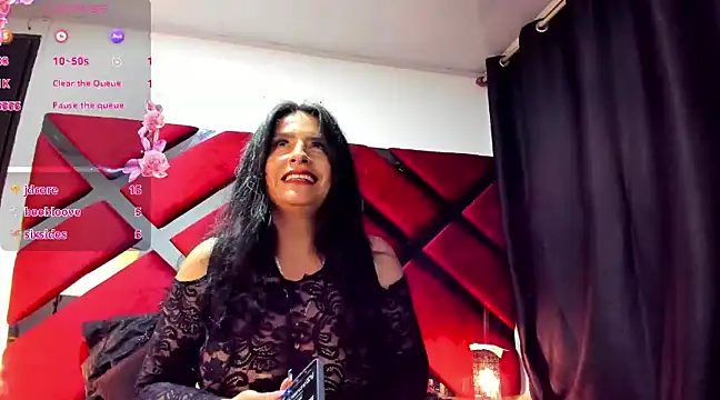 Snapshot of Kendra-Foxxy chatting on 02.14.25 Kendra-Foxxy online show from 02.14.25