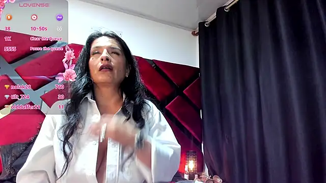 Snapshot of Kendra-Foxxy chatting on 03.04.25 Kendra-Foxxy online show from 03.04.25