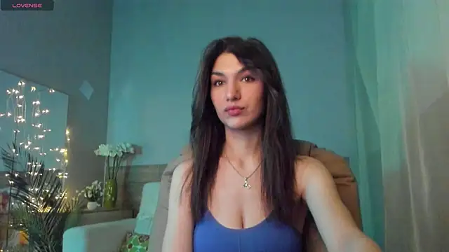 Snapshot of MonicaVii chatting on 03.20.25 MonicaVii online show from 03.20.25