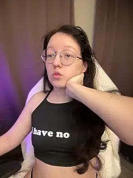 emigooflordXD online show from 12.18.24