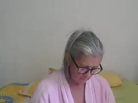 Snapshot of candy_mature_ chatting on 01.16.25 candy mature online show from 01.16.25