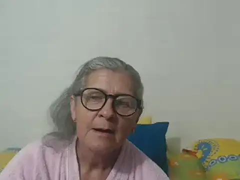 Snapshot of candy_mature_ chatting on 01.19.25 candy mature online show from 01.19.25