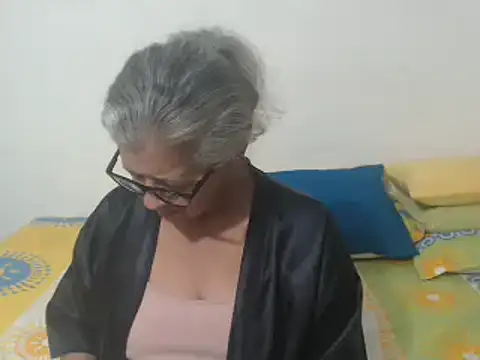 Snapshot of candy_mature_ chatting on 01.20.25 candy mature online show from 01.20.25