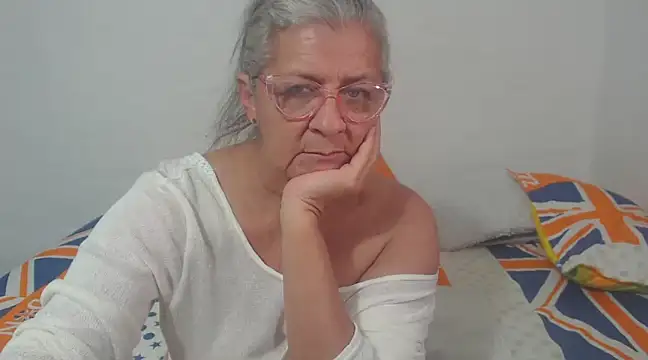 Snapshot of candy_mature_ chatting on 02.24.25 candy mature online show from 02.24.25