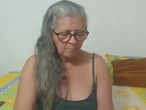 Snapshot of candy_mature_ chatting on 03.09.25 candy mature online show from 03.09.25