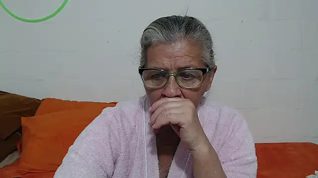 candy mature  online show from 12.19.25