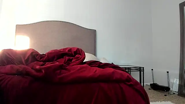 yiauana online show from 09.27.25