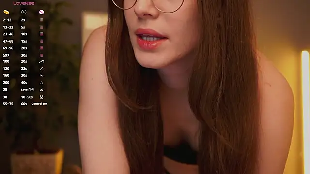 Ester Hill online show from 11.19.25