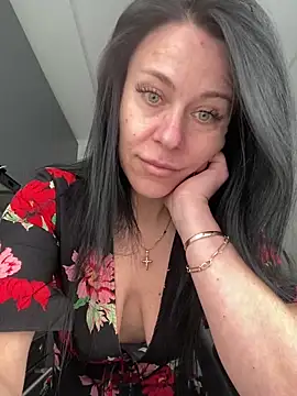 Snapshot of CuteNata chatting on 04.29.26 CuteNata online show from 04.29.26