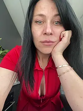 Snapshot of CuteNata chatting on 05.17.26 CuteNata online show from 05.17.26