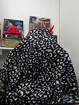 Snapshot of ElliMoor chatting on 12.01.24 ElliMoor online show from 12.01.24