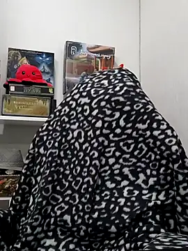 Snapshot of ElliMoor chatting on 12.09.24 ElliMoor online show from 12.09.24