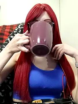 Snapshot of ElliMoor chatting on 01.22.25 ElliMoor online show from 01.22.25