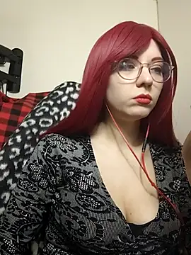 Snapshot of ElliMoor chatting on 03.19.25 ElliMoor online show from 03.19.25