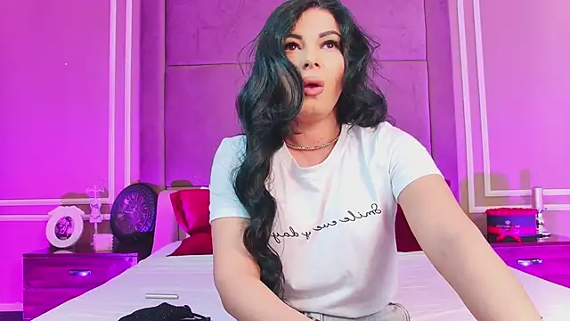 EmilyColle  online show from 03.10.25