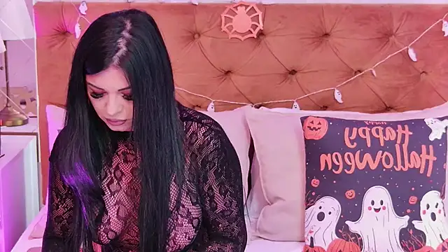 EmilyColle  online show from 10.29.25